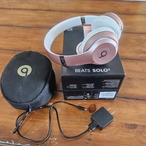 Beats by Dre Solo 3 rose gold